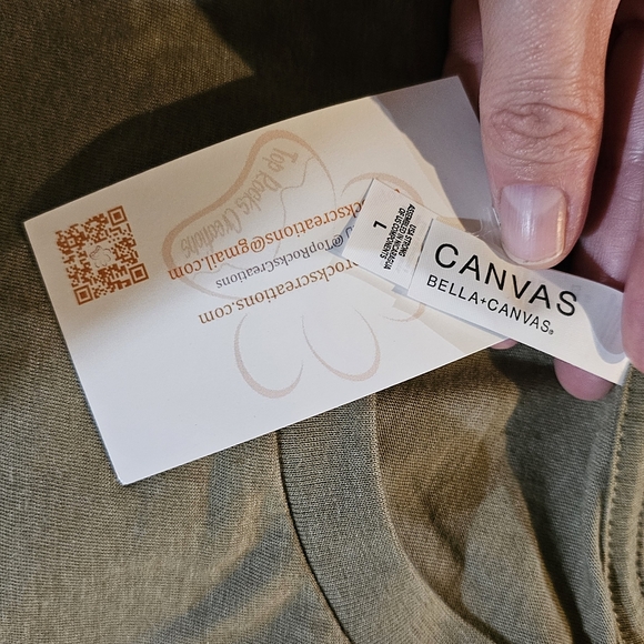 Bigfoot Camo Paw Print T-Shirt – Bella + Canvas - Picture 2 of 3